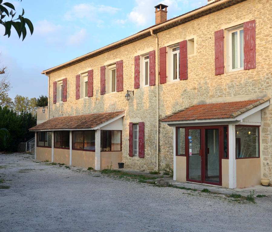 Hotel Auberge De Bonpas Logis De France Avignon Exterior foto