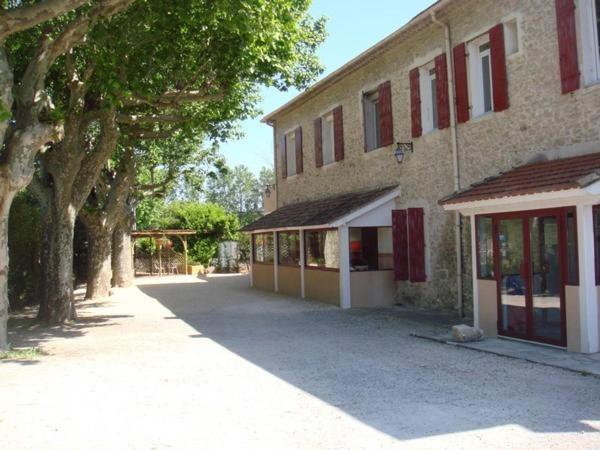 Hotel Auberge De Bonpas Logis De France Avignon Exterior foto