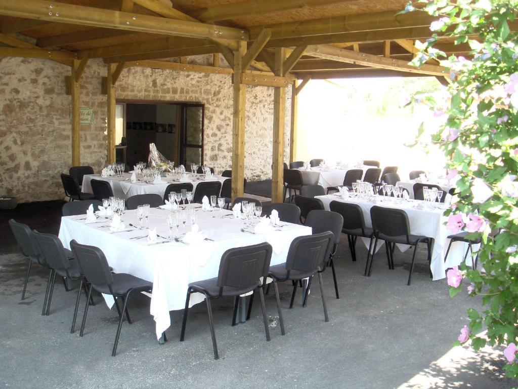 Hotel Auberge De Bonpas Logis De France Avignon Exterior foto